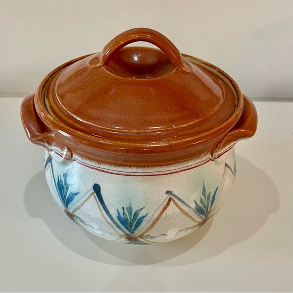 Basin Creek Pottery, 2 quart casserole with lid. Handmade hand painted cottage - Picture 1 of 6
